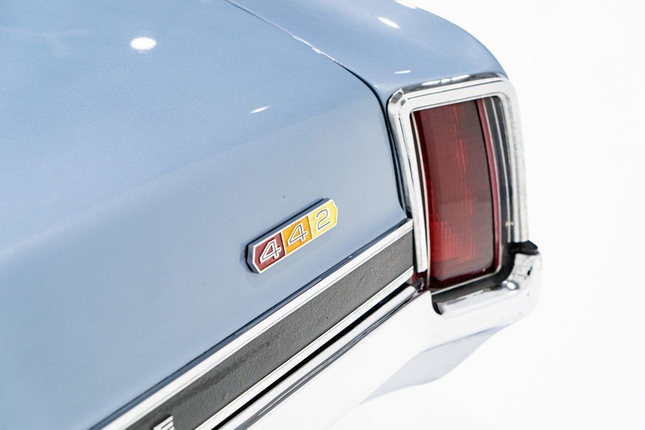 Oldsmobile 442 PRIX EN USD | Matching# 400cu.in. 4-Speed 1966 Bleu Montréal - photo #3