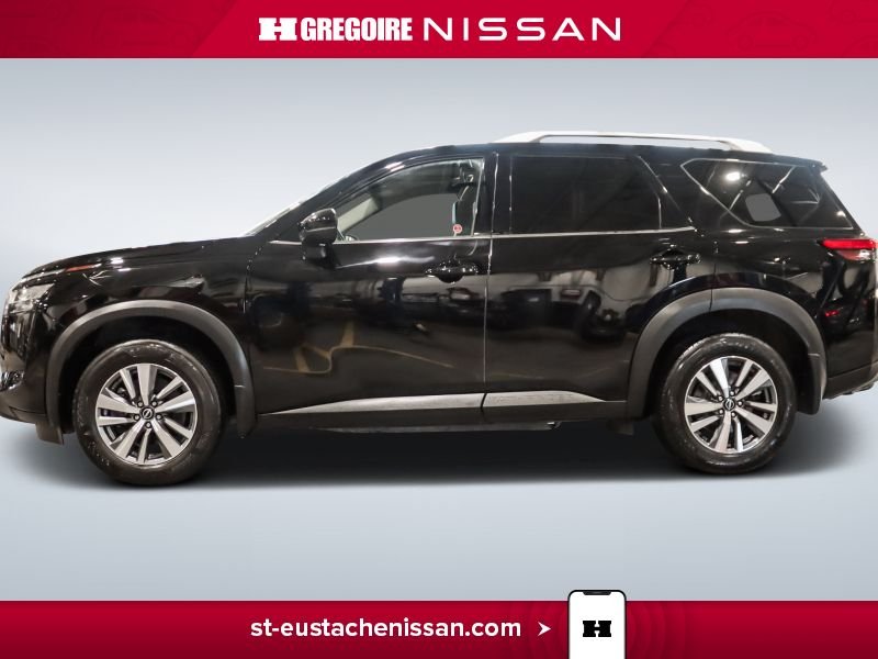 2024 Nissan Pathfinder Black Laval - photo #4