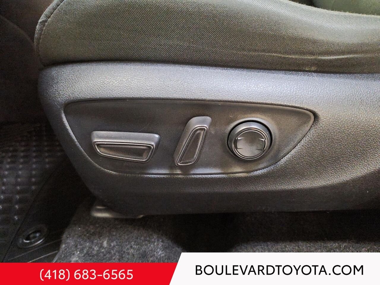 2023 Toyota RAV4 99569A-24 | XLE HYBRIDE, AWD Silver Sky Metallic Québec - photo #9