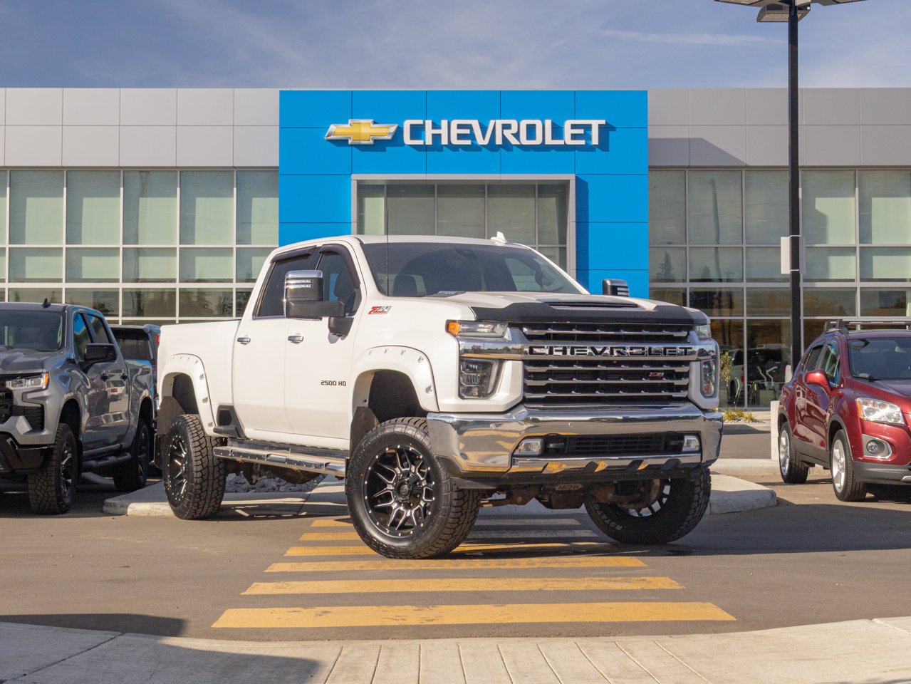2020 Chevrolet Silverado 2500HD 4WD Crew Cab 159 LTZ White Sherwood Park - photo #1