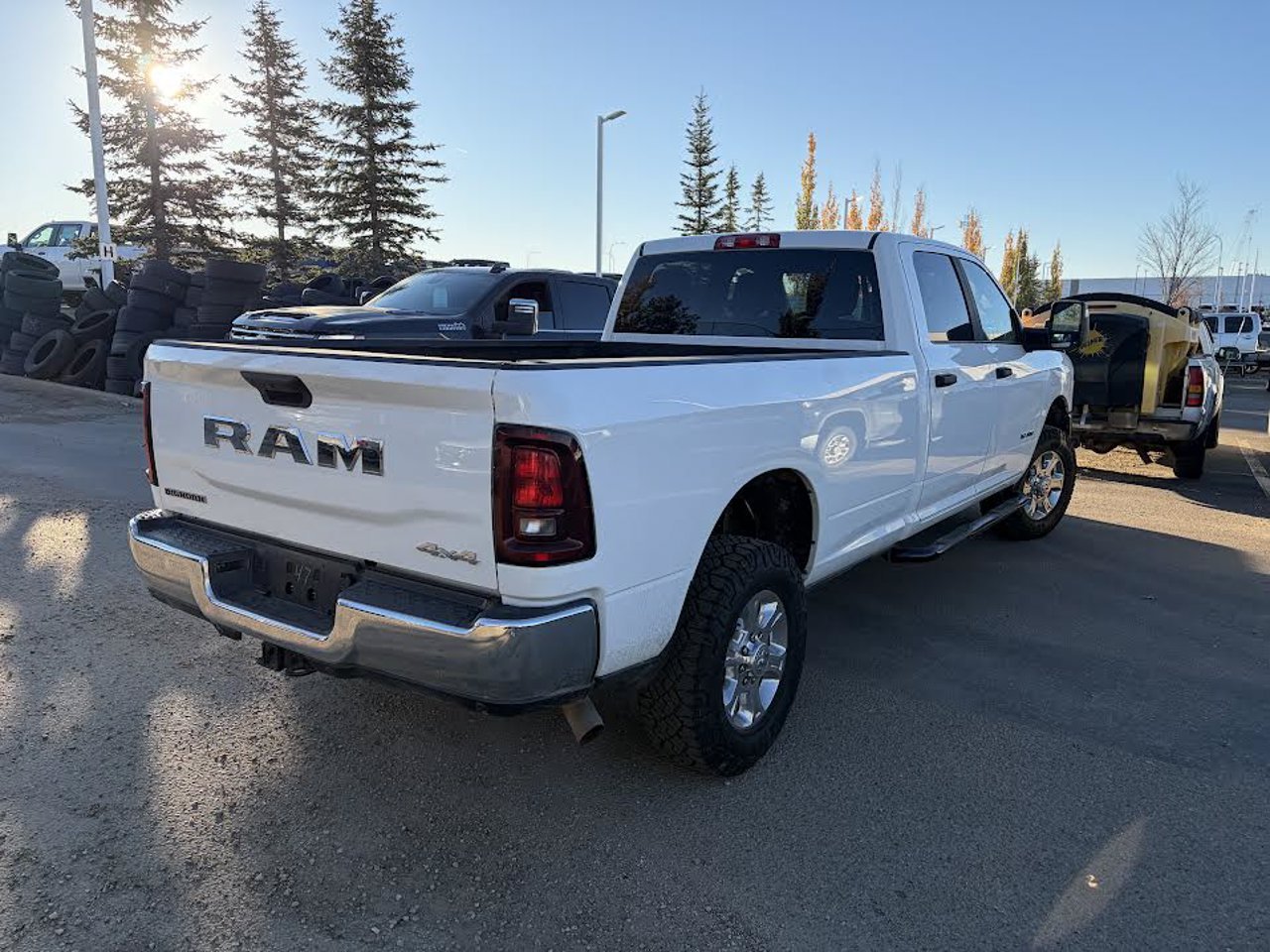 2026 Ram 3500 Big Horn 4x4 Crew Cab 8' Box White Sherwood Park - photo #4