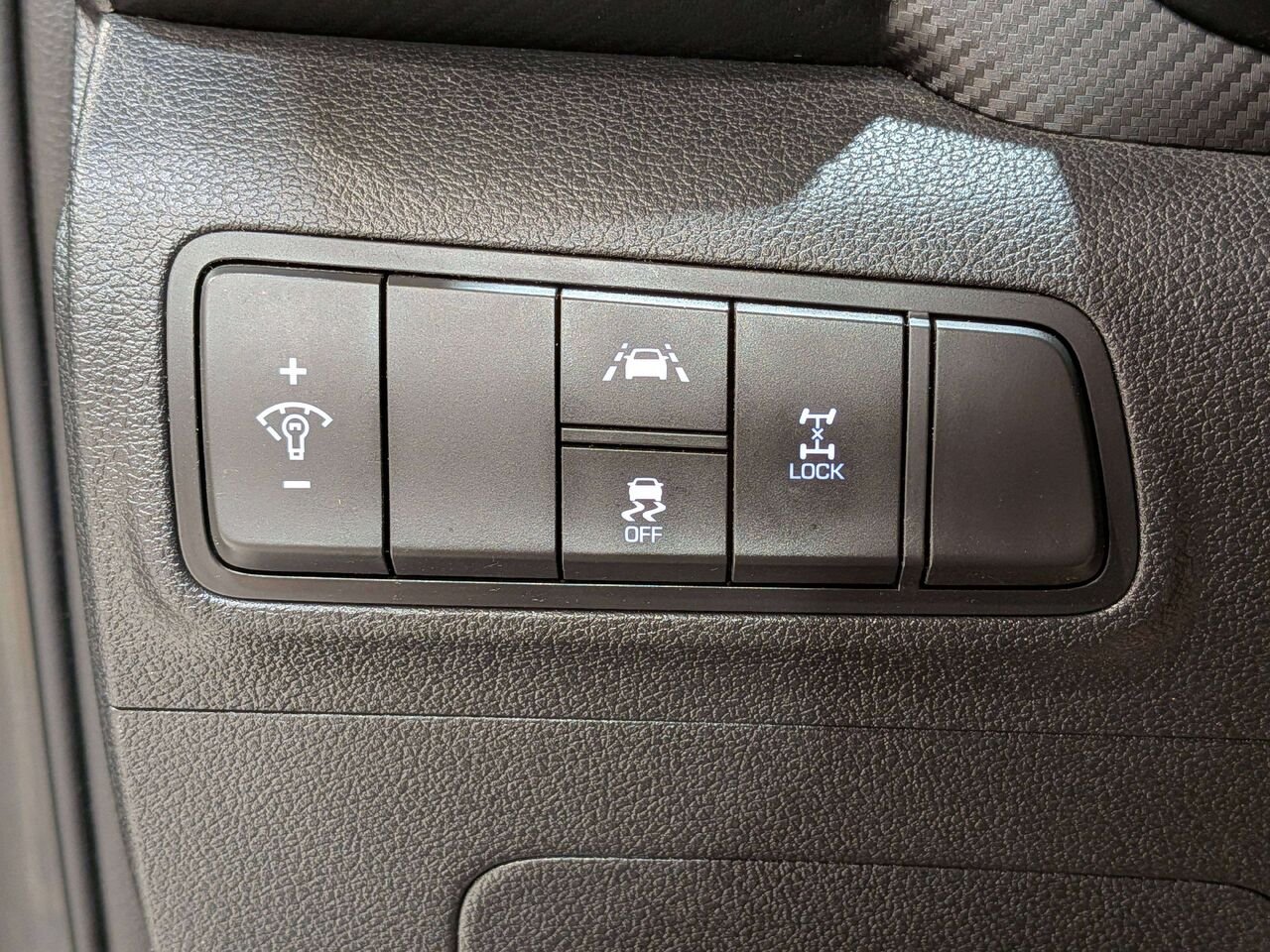 2019 Hyundai Tucson Essential AWD w/Safety Package Black Val-David - photo #30
