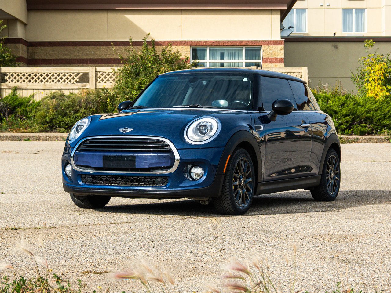 2017 MINI Cooper Hardtop 3dr HB Blue Sherwood Park - photo #3