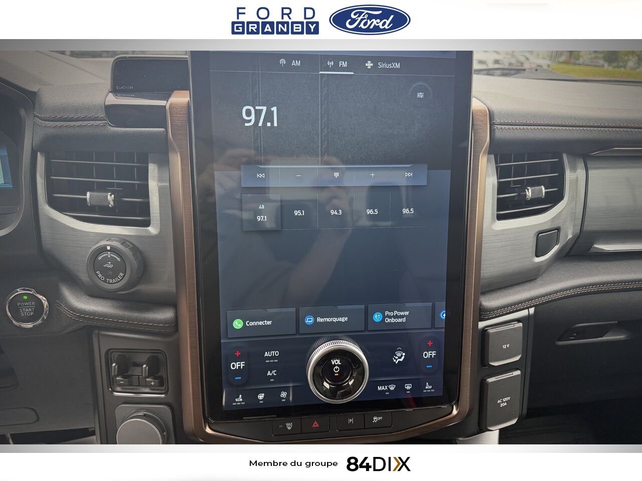 2022 Ford F-150 Lightning Grey Granby - photo #19