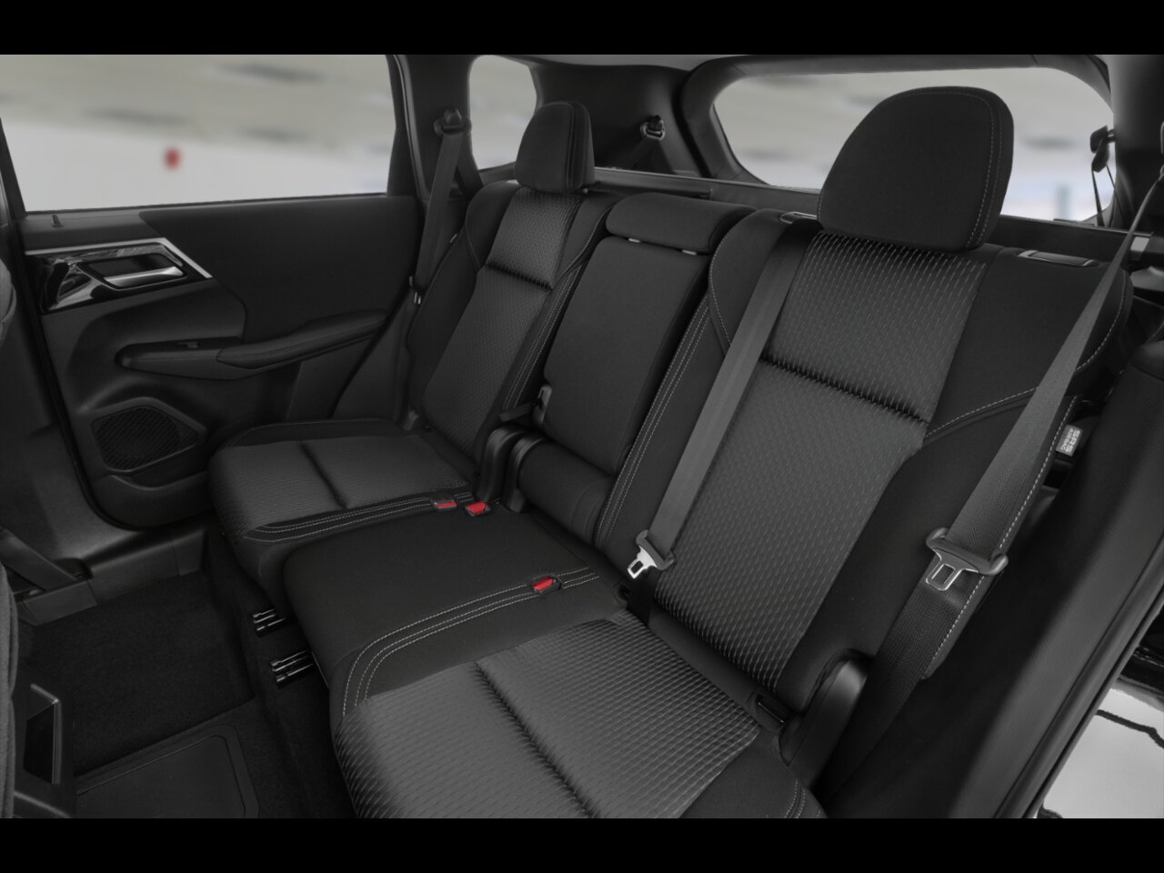 2026 MITSUBISHI Outlander Plug-In Hybrid Black Amos - photo #3