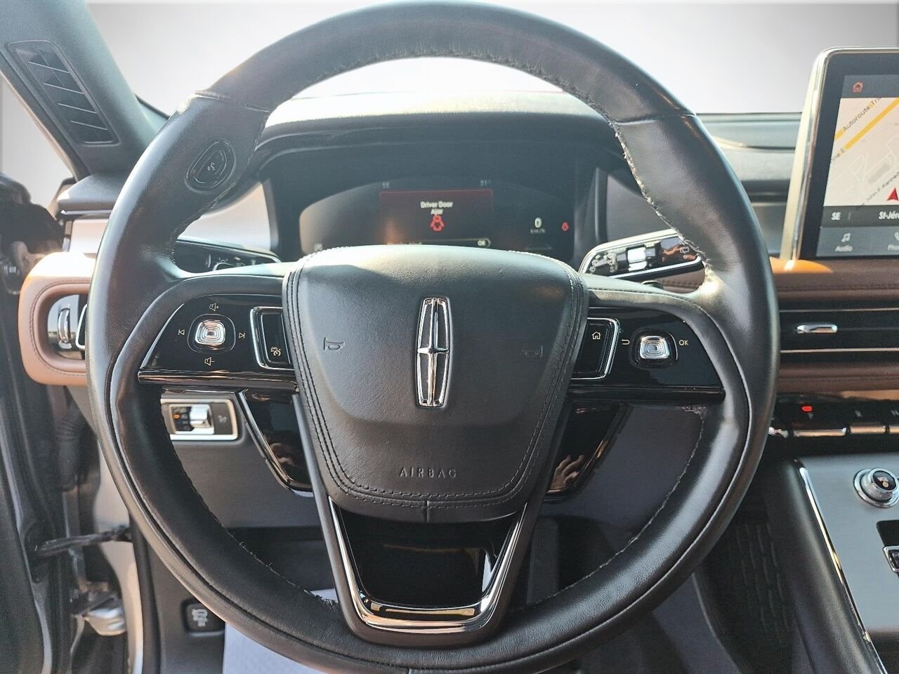 2023 Lincoln Aviator Silver Saint-Jérôme - photo #10