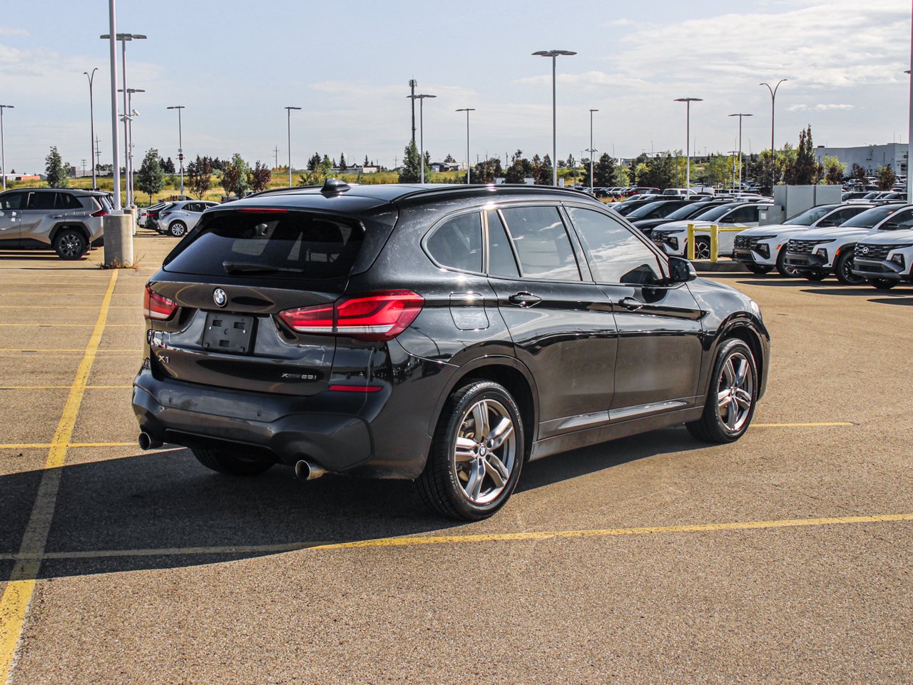 2021 BMW X1 xDrive28i Sports Activity Vehicle Black Sherwood Park - photo #8