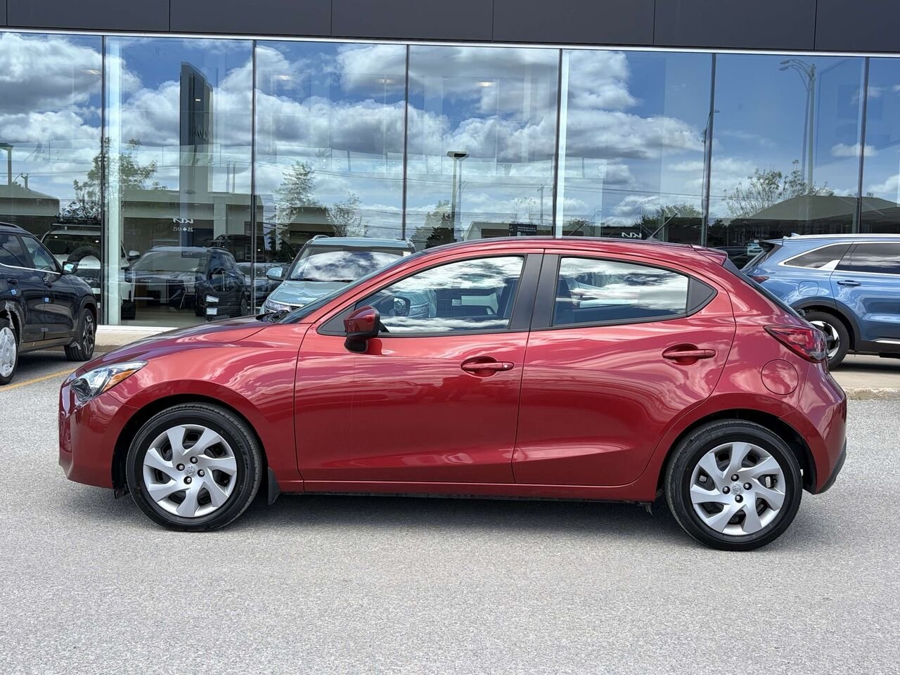 2020 Toyota Yaris Red Gatineau - photo #2
