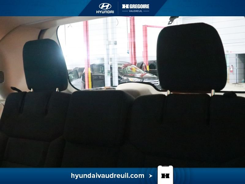 2018 Dodge GR Caravan Red Laval - photo #19