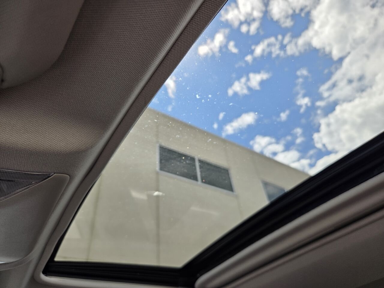 2021 Toyota RAV4 Grey Mont-Laurier - photo #25
