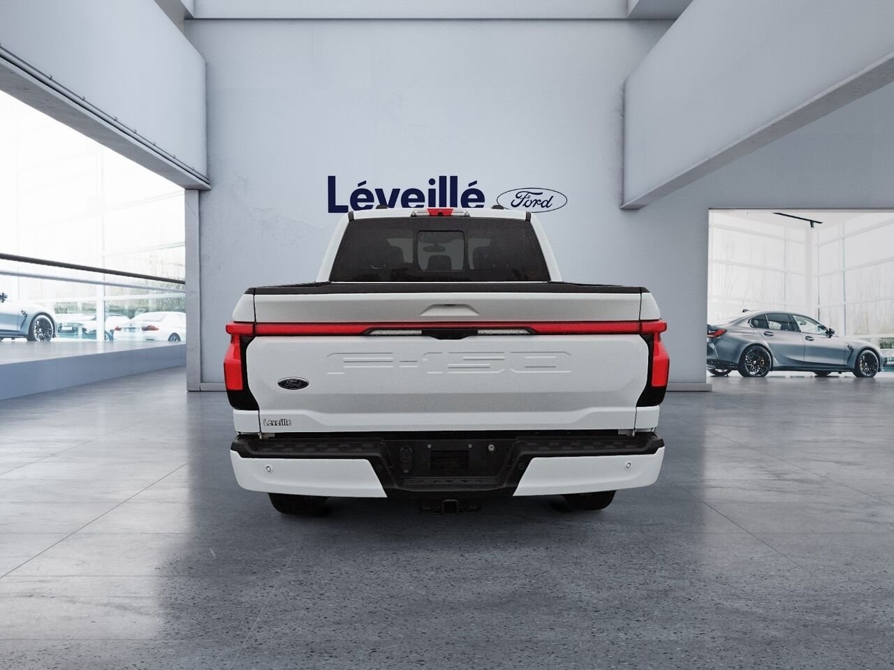 2022 Ford F-150 Lightning White Saint-Jérôme - photo #23