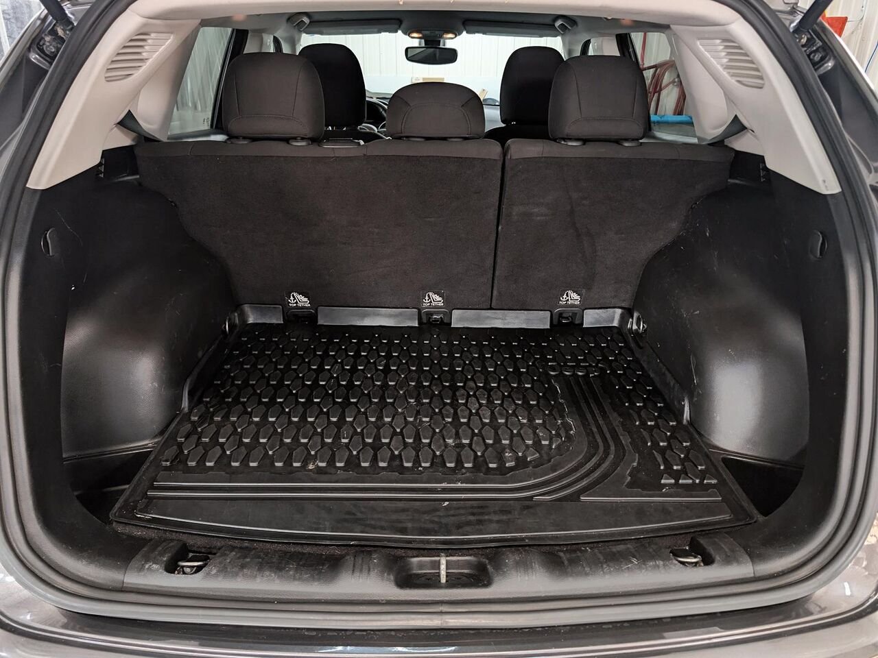 JEEP COMPASS SPORT 2018 Gris Saint-Hyacinthe - photo #9