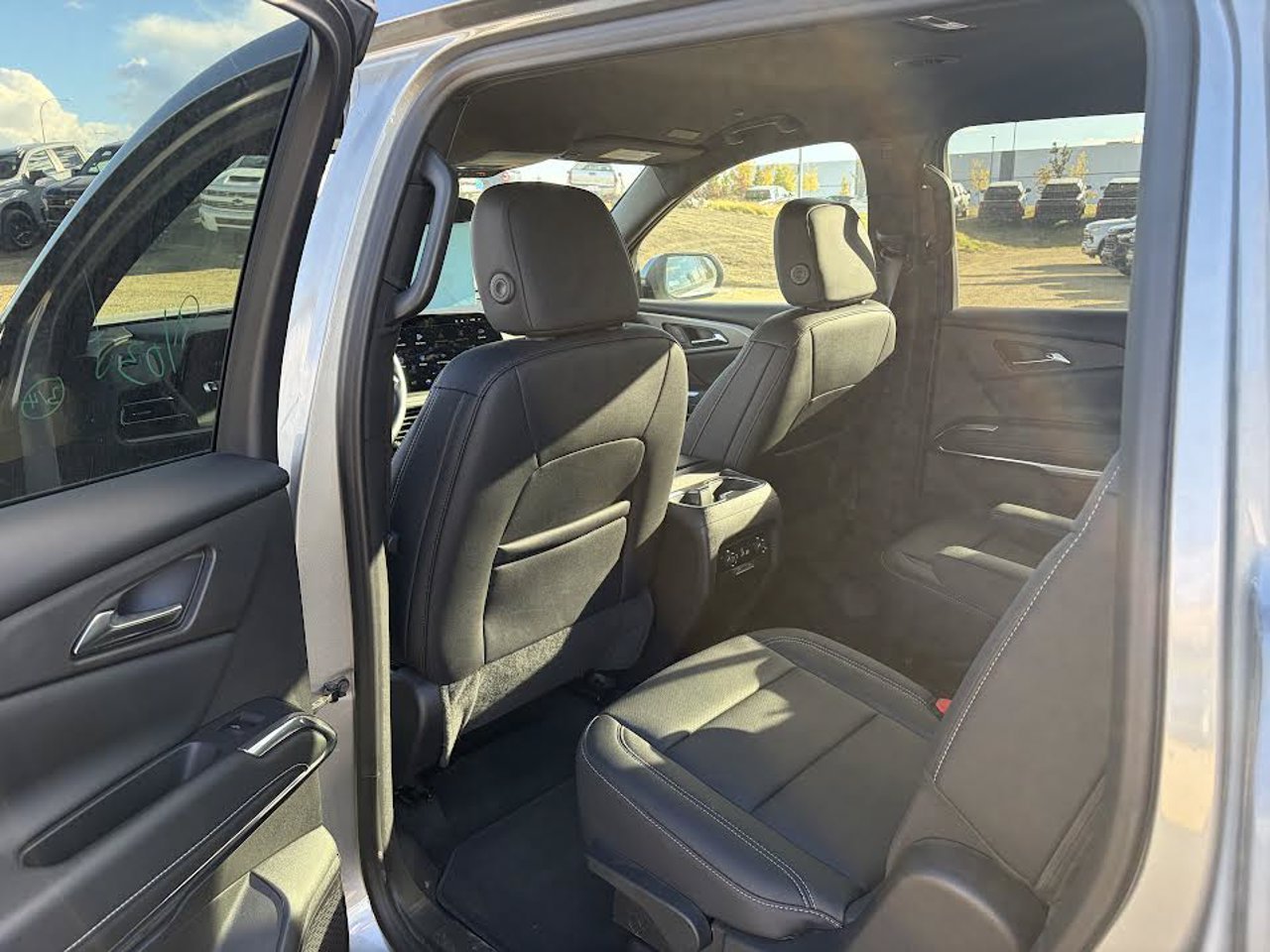 2026 Chevrolet Traverse AWD 4dr LT Grey Sherwood Park - photo #5