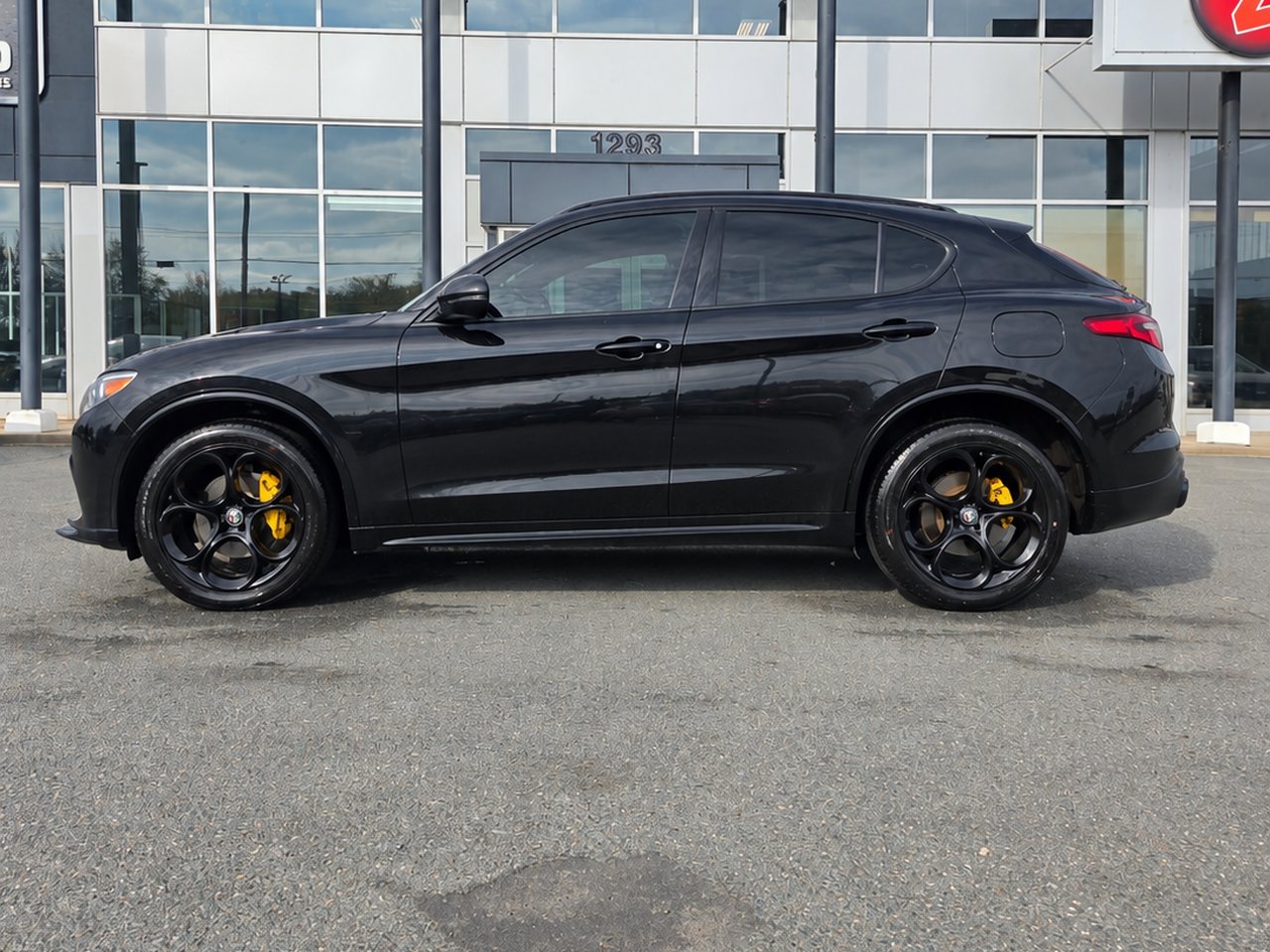 2021 Alfa Romeo Stelvio Black Granby - photo #2