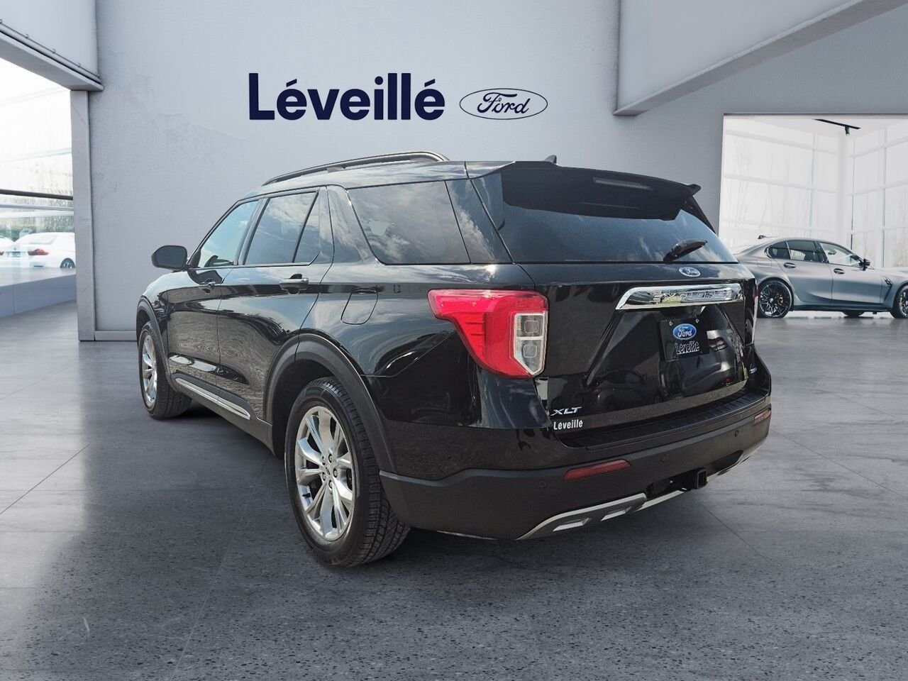 2020 Ford Explorer Black Saint-Jérôme - photo #3