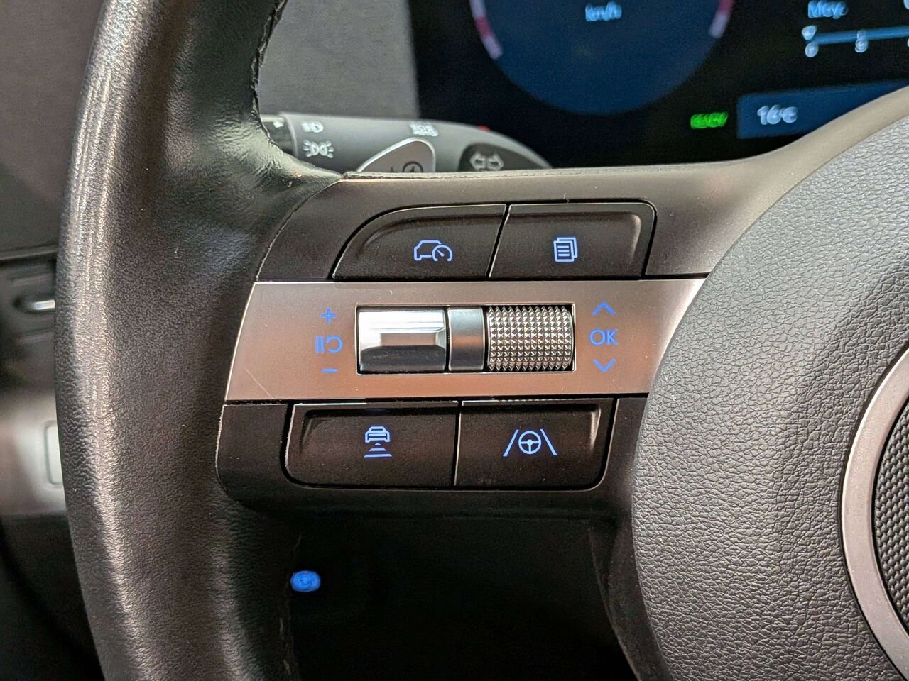 2024 Hyundai Kona Electric Preferred FWD Red Val-David - photo #13