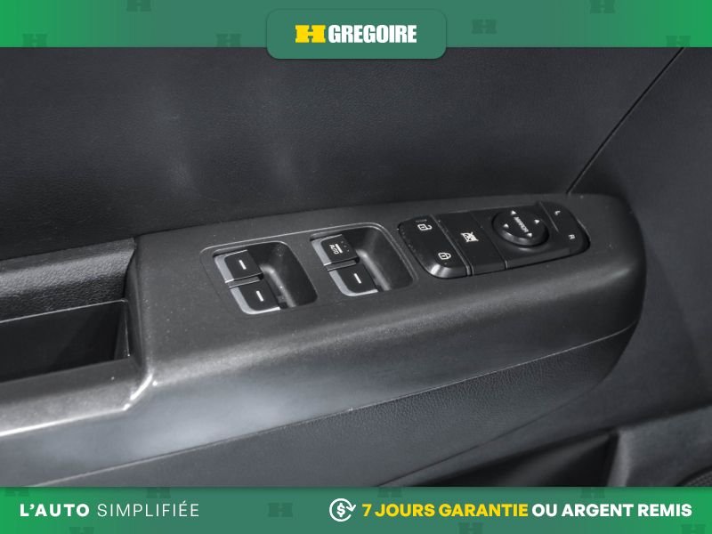 Kia Sportage 820667 | LX AWD AUTO AC MAGS CAM RECULE BLUETOOTH 2020 Blanc Laval - photo #13