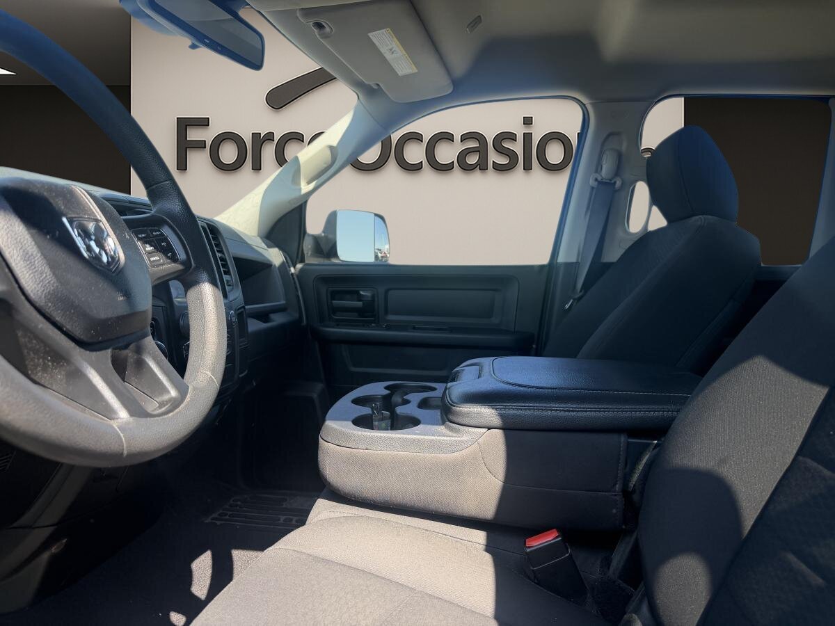 RAM 1500 Classic 2019 Gris  - photo #5