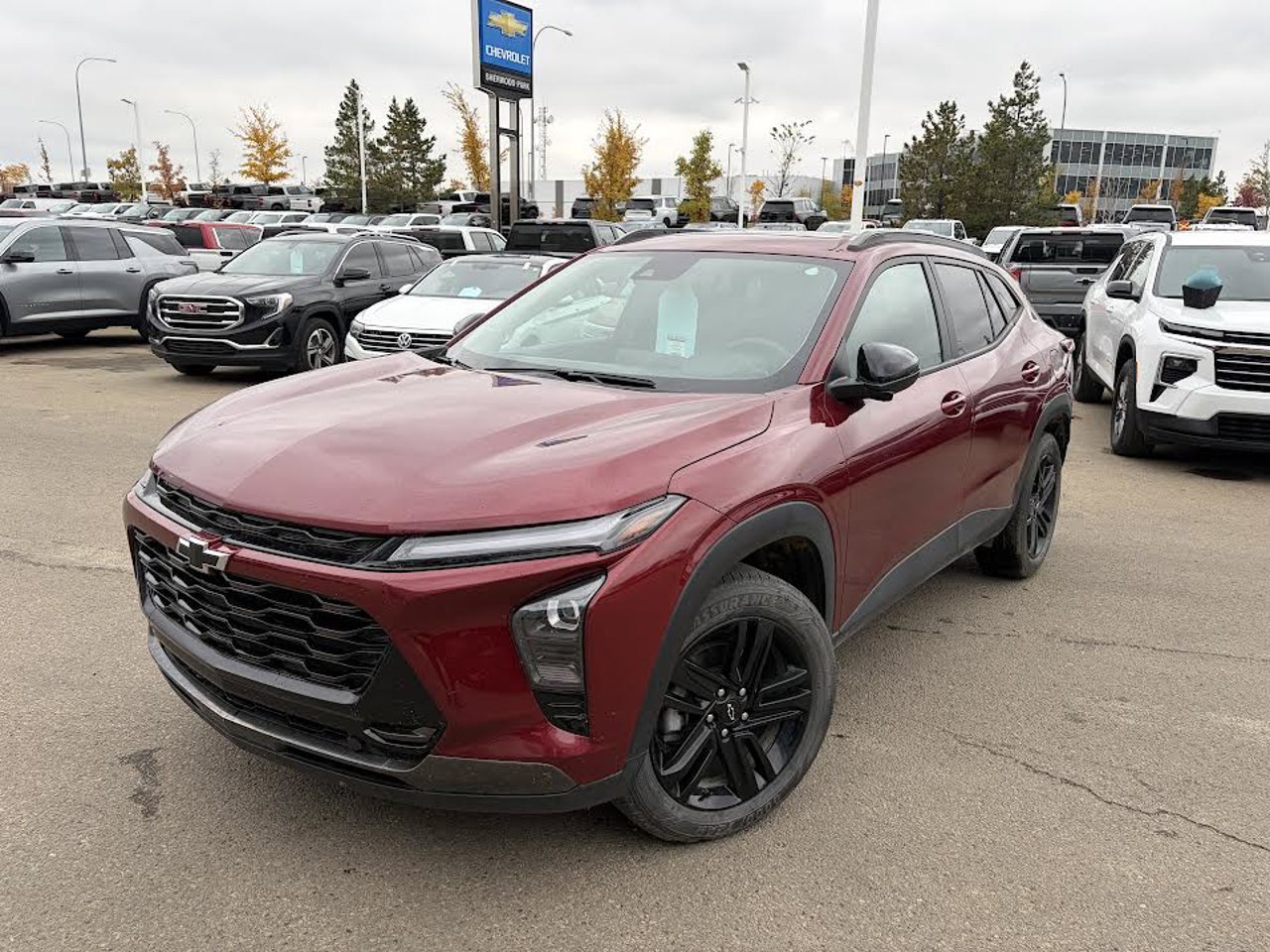 2024 Chevrolet Trax FWD 4dr ACTIV Red Sherwood Park - photo #2