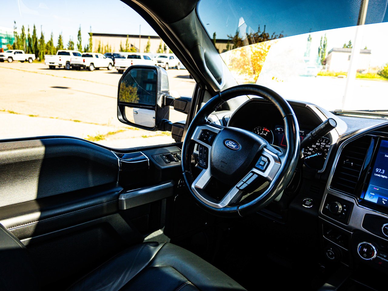 2022 Ford Super Duty F-350 SRW Platinum 4WD Crew Cab 6.75' Box White Sherwood Park - photo #32