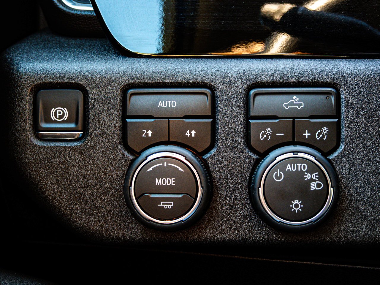2026 Chevrolet Silverado 1500 4WD Crew Cab 147 LT Red Sherwood Park - photo #17