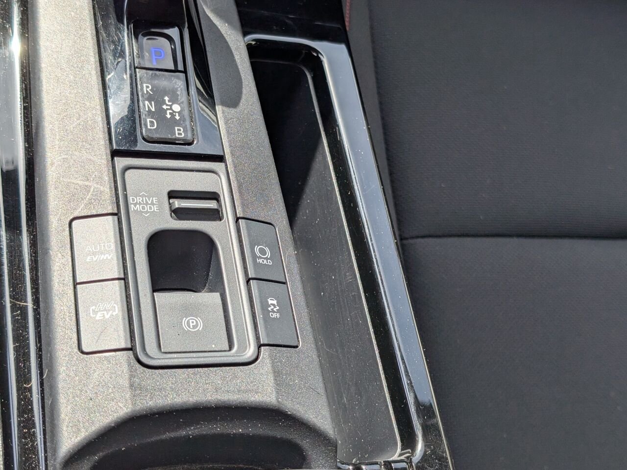 2026 Toyota Prius hybride branchable JTDACACUXT3057003 Grey Sherbrooke - photo #11