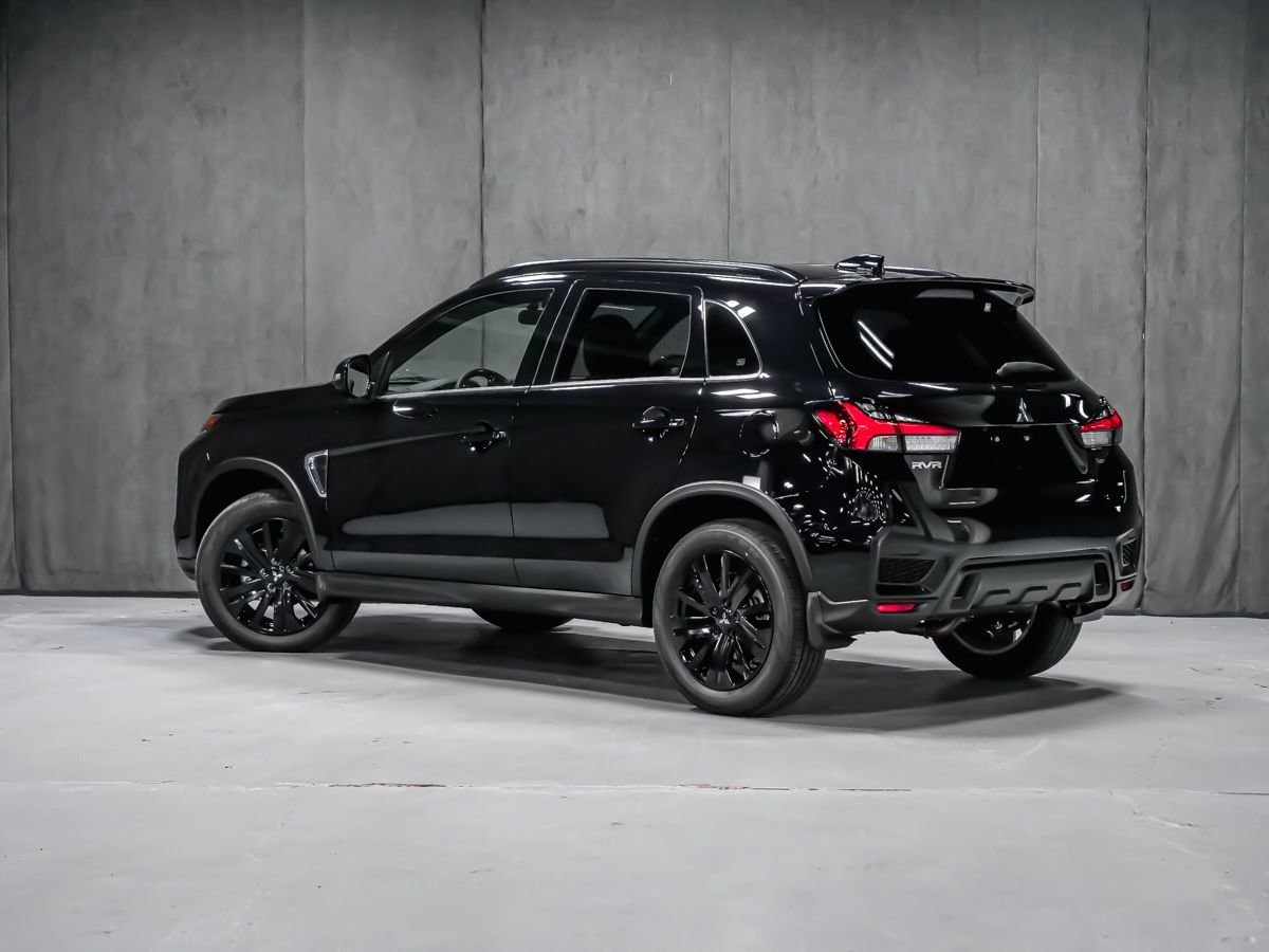 2026 Mitsubishi RVR NOIR Labrador Black Montreal - photo #3