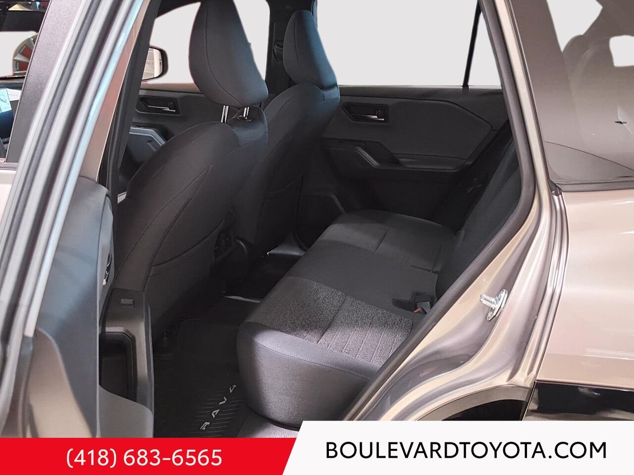 2026 Toyota RAV4 PRIME 550016-45 | SE PHEV, AWD Brown Québec - photo #16