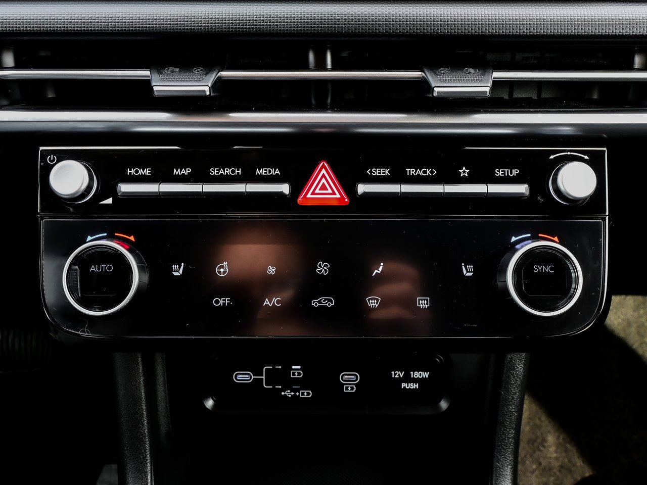 2025 Hyundai Tucson Preferred AWD White Sherwood Park - photo #26