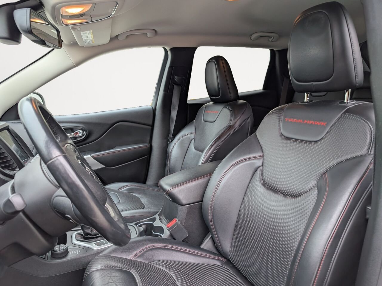 Jeep Cherokee Trailhawk/SIÈGES CHAUFFANTS ET VENTILLÉS/VOLANT CHAUFFANT/AC BIZONE 2017 Rouge Sherbrooke - photo #6