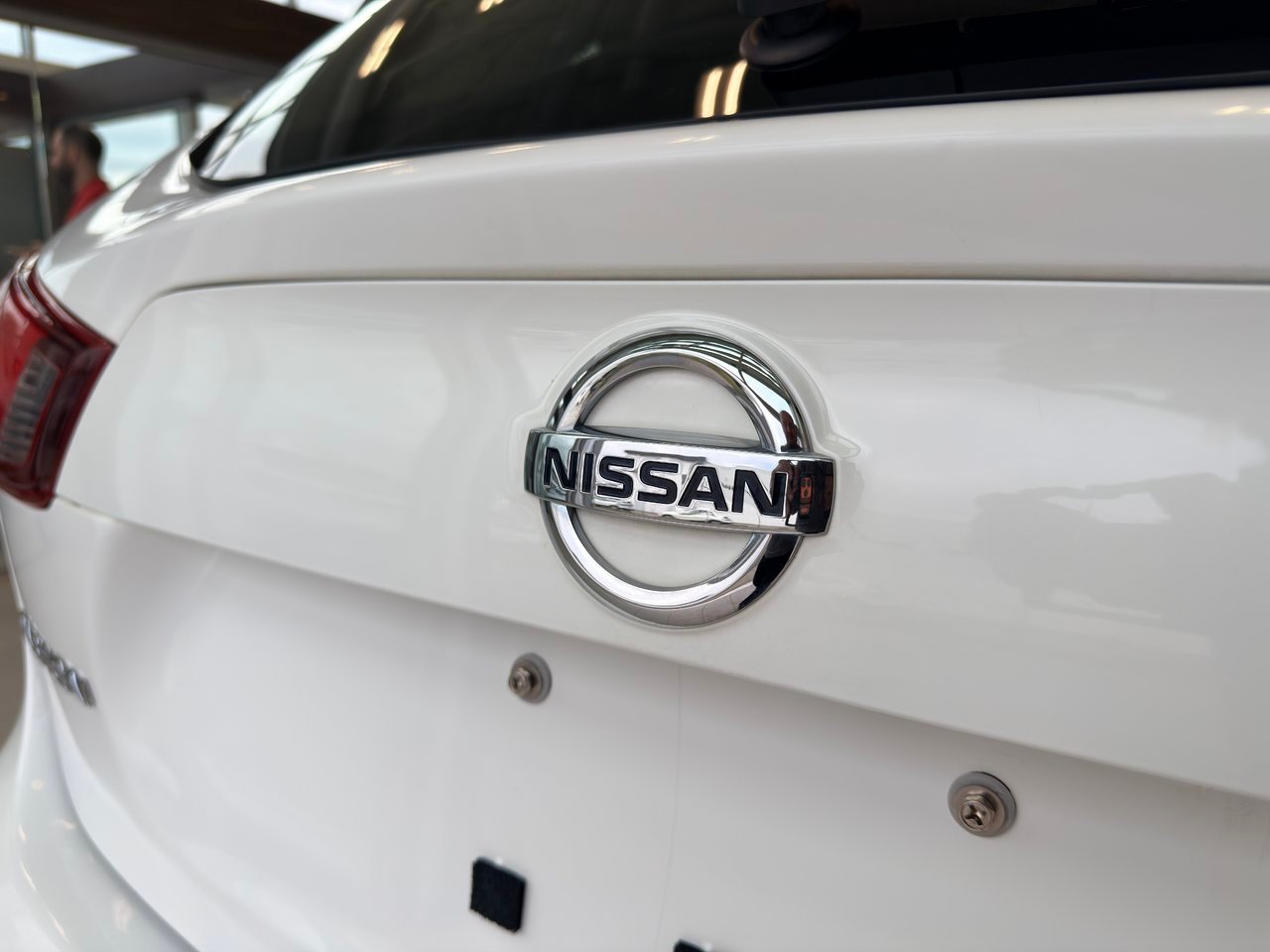 2018 Nissan Qashqai White Notre-Dame-des-Prairies - photo #10