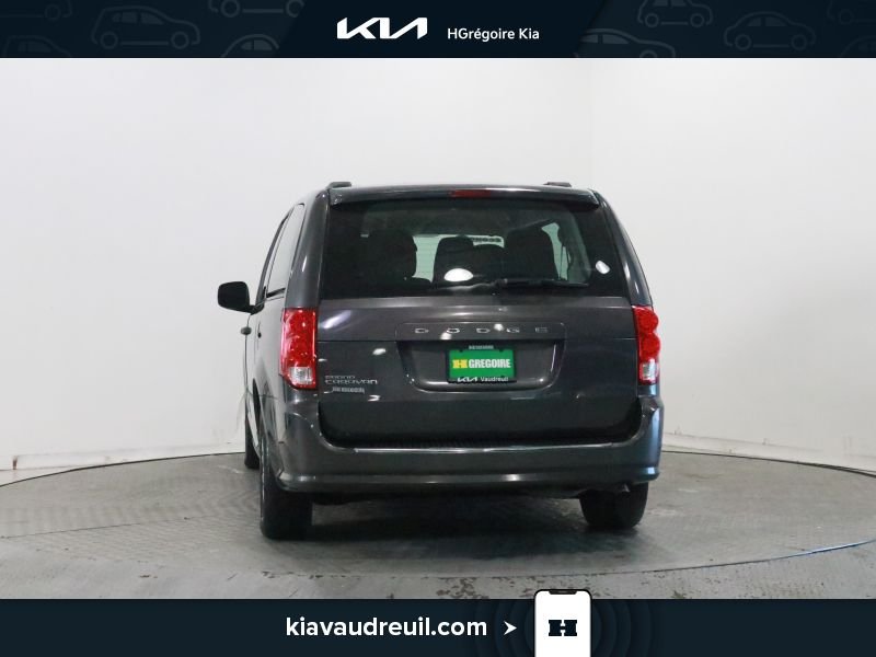 2015 Dodge GR Caravan Grey Laval - photo #4