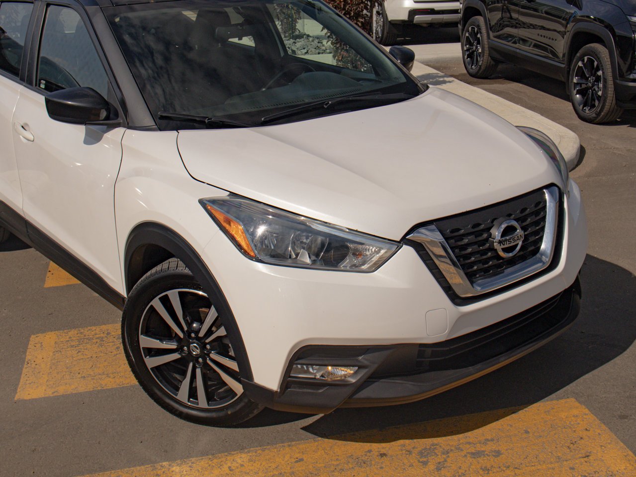2019 Nissan Kicks SV FWD White Sherwood Park - photo #14