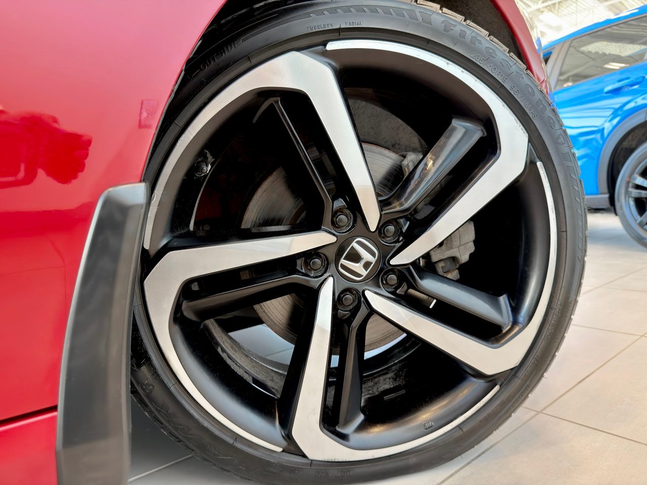 2019 Honda Accord Sedan Red Notre-Dame-des-Prairies - photo #9