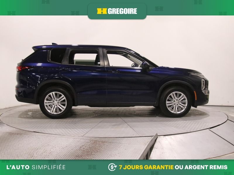 2022 Mitsubishi Outlander Blue Blainville - photo #10