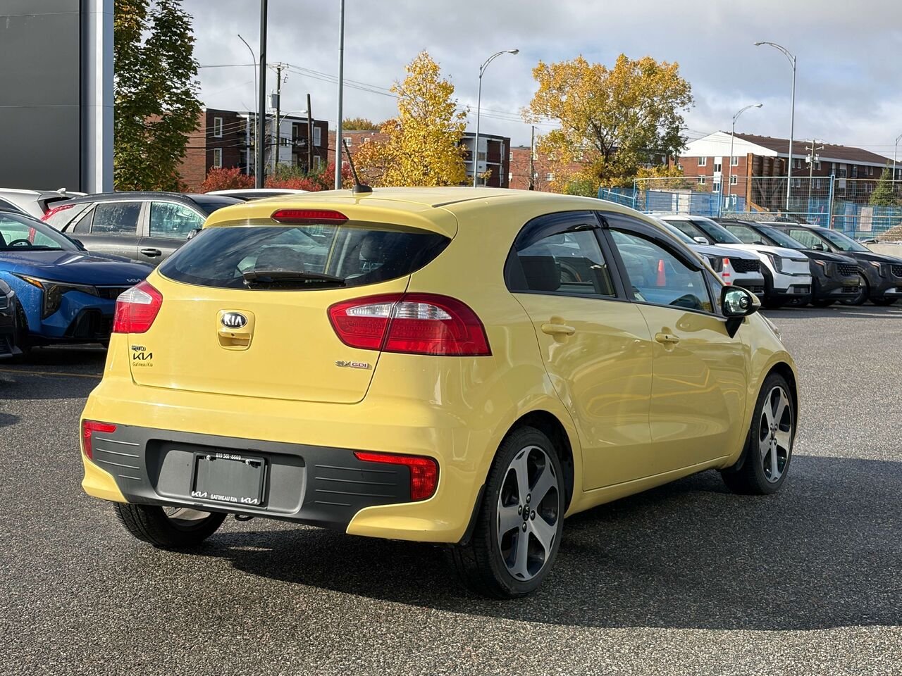 2016 Kia Rio Yellow Gatineau - photo #5