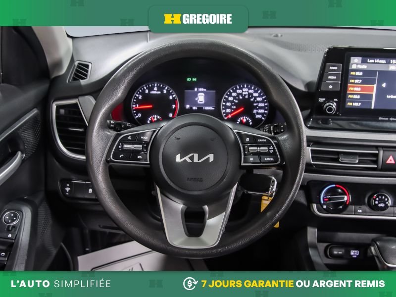 2022 Kia Seltos Grey Laval - photo #23