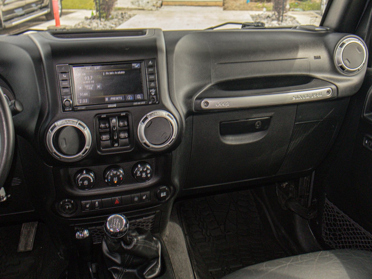 2017 Jeep Wrangler Unlimited 4WD 4dr Rubicon Grey Sherwood Park - photo #28