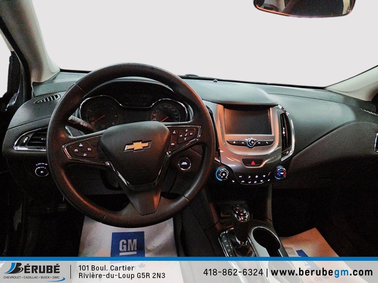 Chevrolet Cruze LT 1.6L à hayon 4 portes avec 1SH 2018 Noir Rivière-du-Loup - photo #8