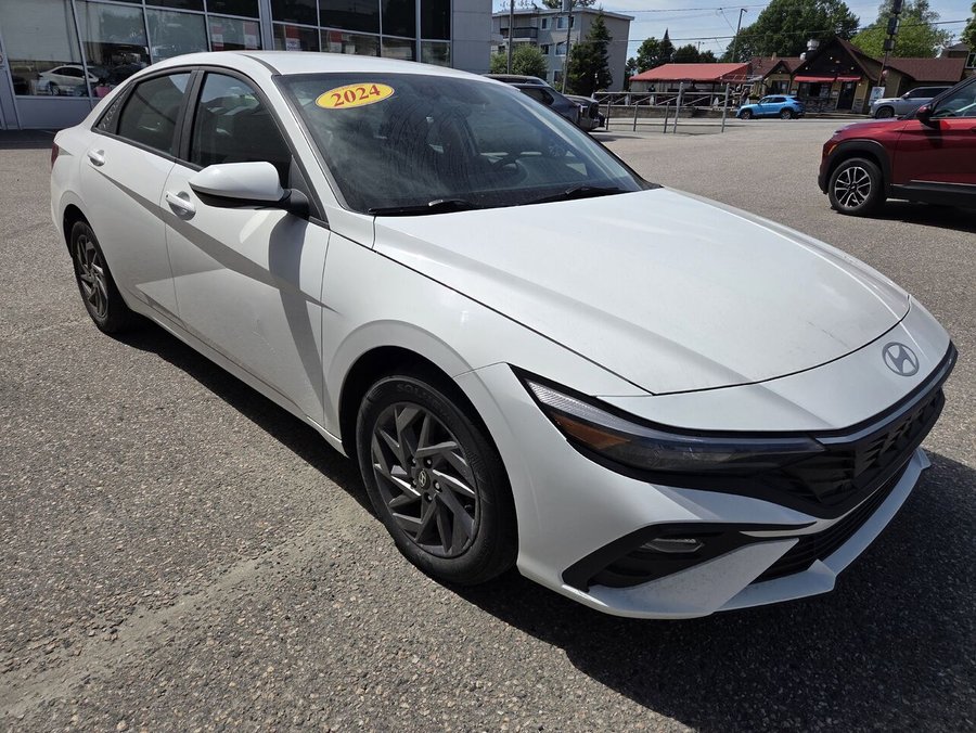 2024 Hyundai ELANTRA PREFERRED IVT 2024 White