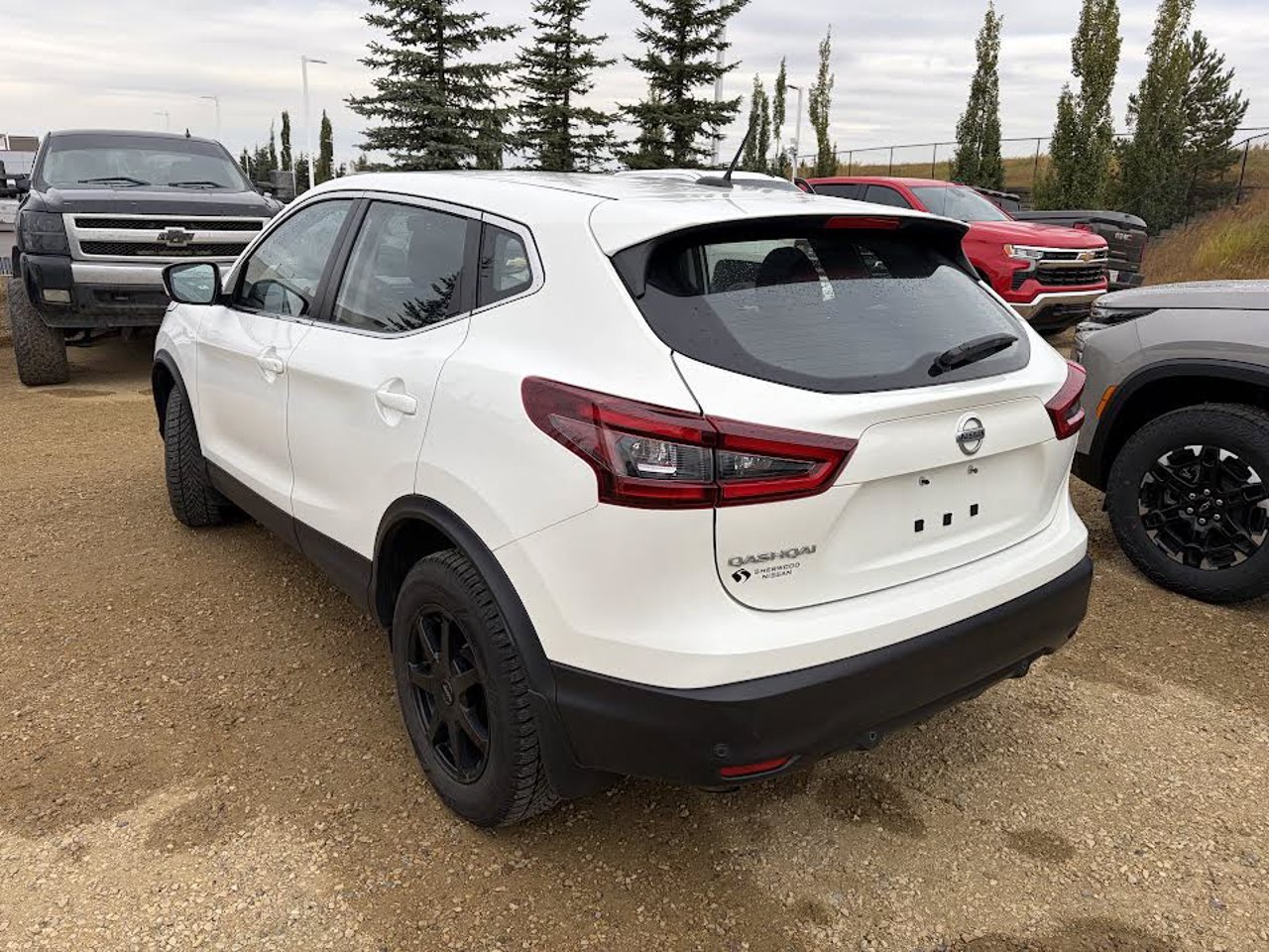 2021 Nissan Qashqai FWD S CVT White Sherwood Park - photo #3