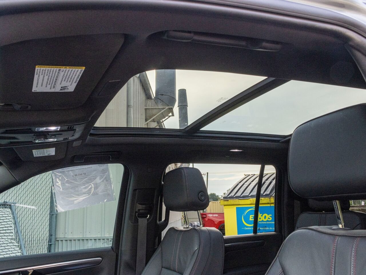 Chevrolet Suburban RST 4 portes 4RM DIESEL 2025 Gris Châteauguay - photo #25