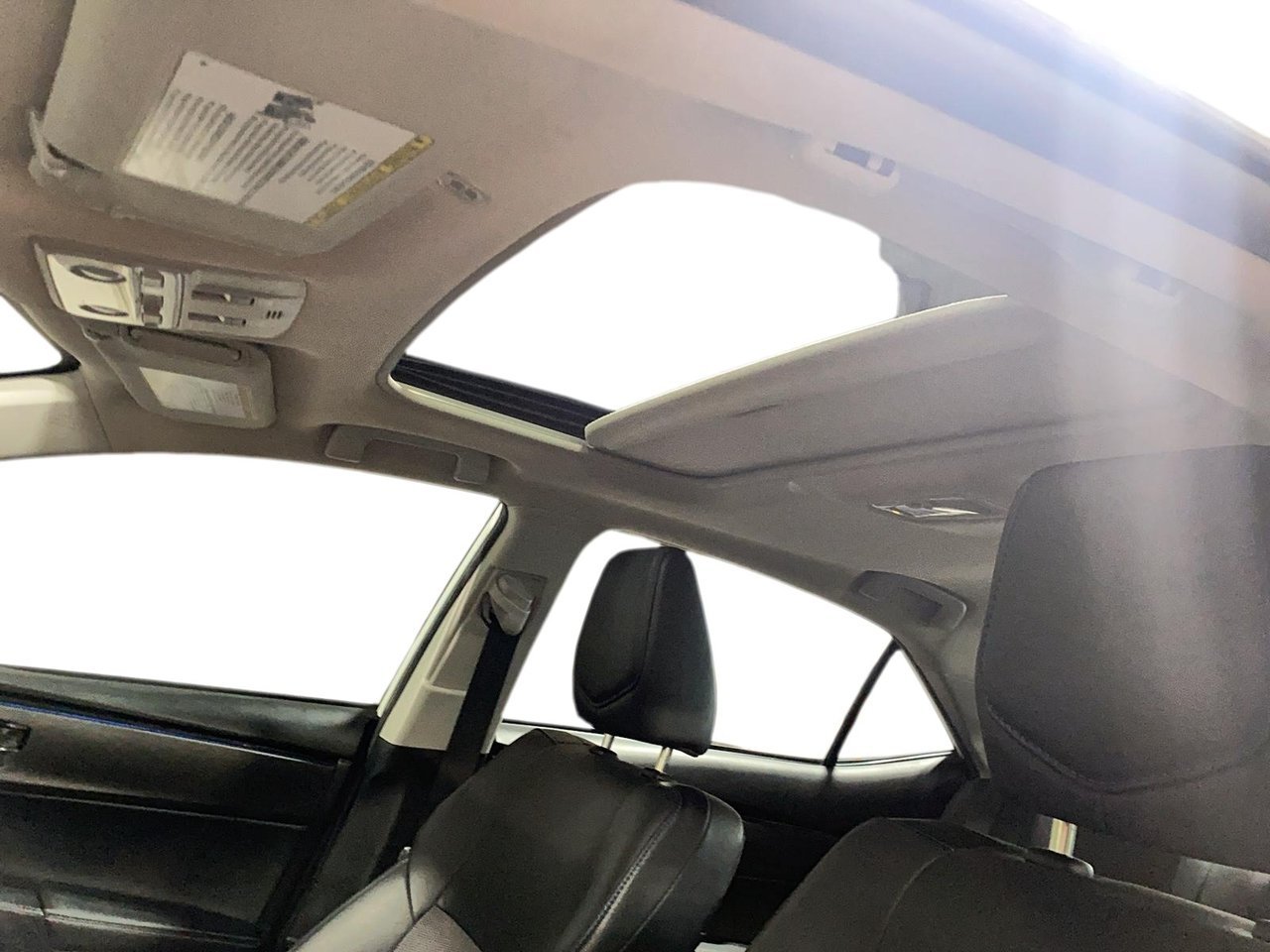 Toyota Corolla 2018 blanc Baie-Comeau - photo #11