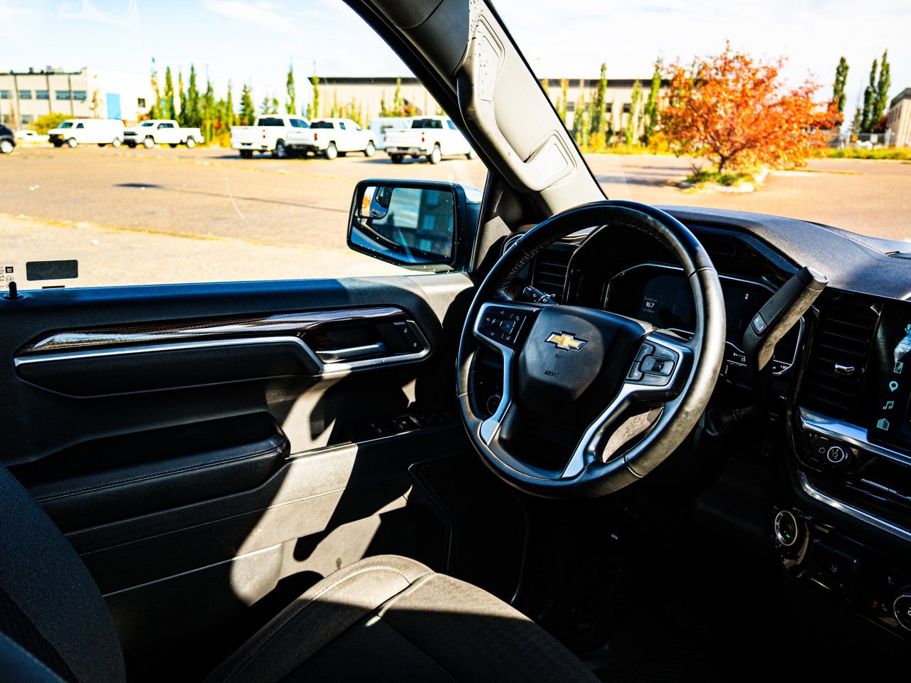 2025 Chevrolet Silverado 1500 4WD Crew Cab 147 LT Grey Sherwood Park - photo #32