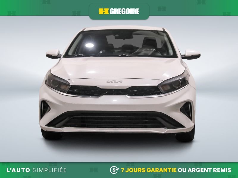 Kia Forte 2022 Blanc Laval - photo #1