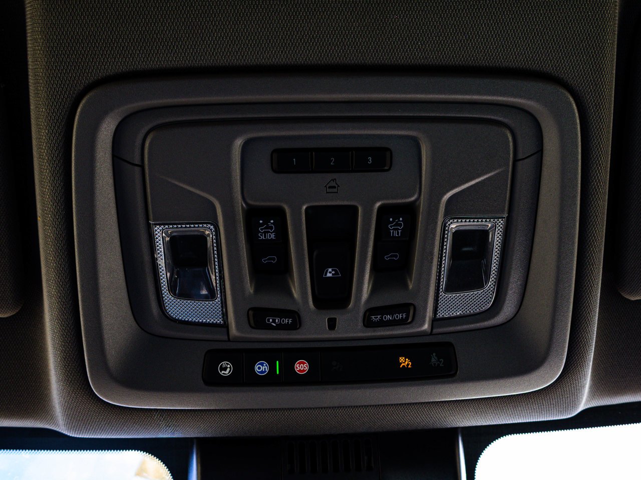 2024 Chevrolet Silverado 1500 4WD Crew Cab 147 RST Black Sherwood Park - photo #28