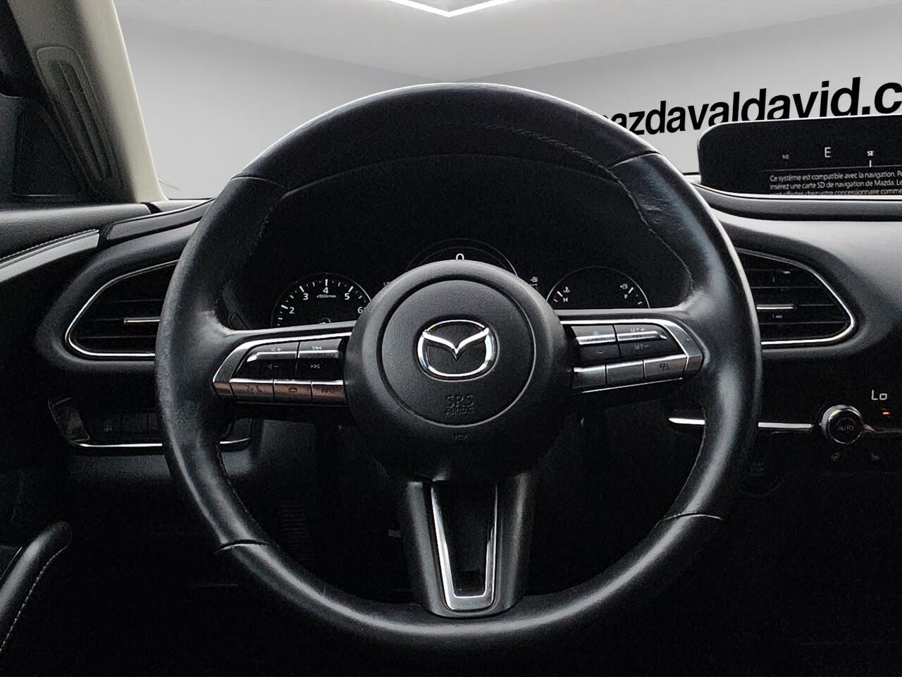 2023 Mazda CX-30 GS TI, INTÉGRALE, SIÈGES CHAUFFANTS, AUXILIÈRE, VOLANT CHAUFFANT Red Val-David - photo #10