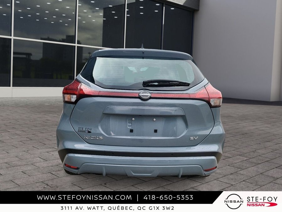 2024 Nissan Kicks SV TA 2024 Grey