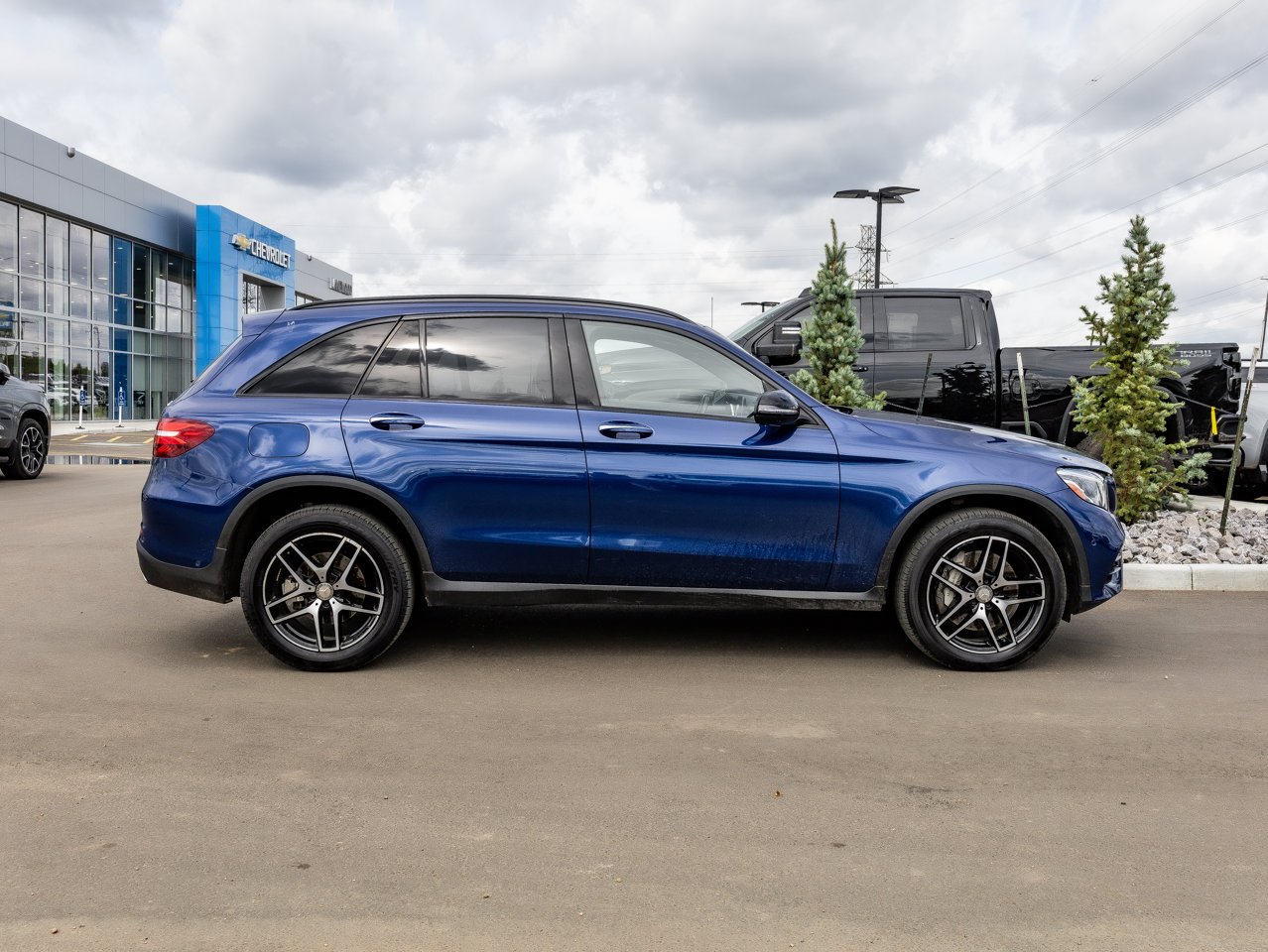 2017 Mercedes-Benz GLC 4MATIC 4dr GLC 300 Blue Sherwood Park - photo #14