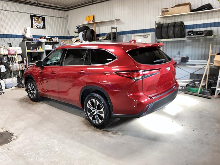 2020 Toyota Highlander 2020 Ruby Flare Pearl